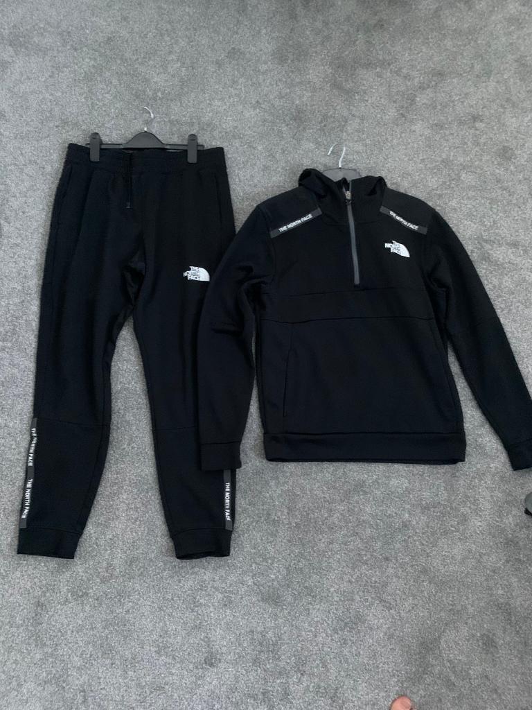 north face tracksuit medium